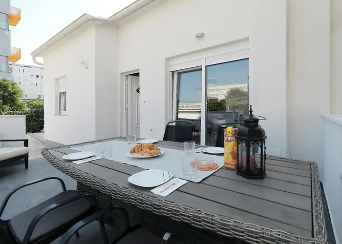 Luxury Apartment Bella
